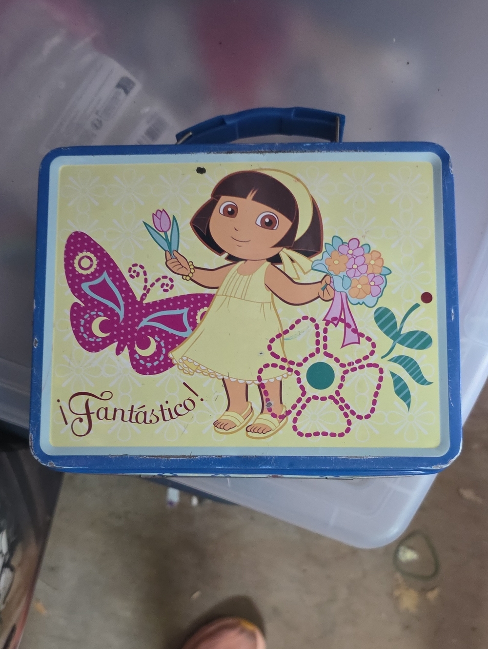 Tin Metal Lunch Snack Toy Box Embossed DORA the Explorer Fantastico